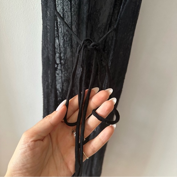 Rat and Boa Black Lace Dress - Picture 3 of 7